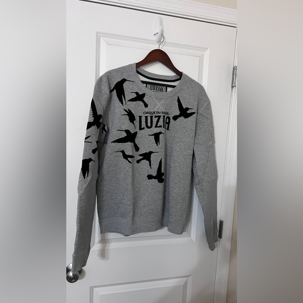 Luzia Souvenir Sweatshirt Women’s XL